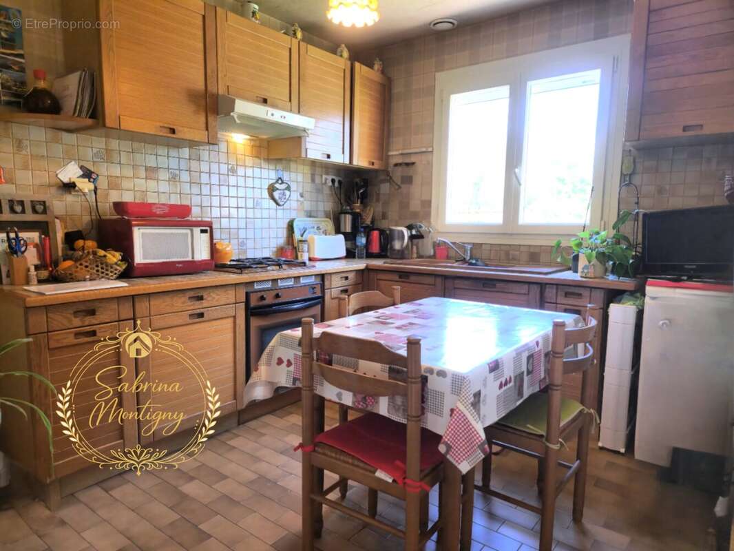 Maison à AZAY-LE-RIDEAU