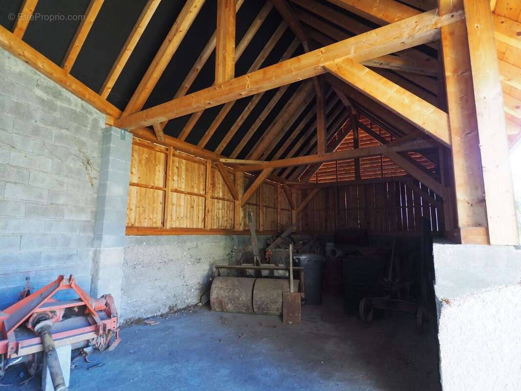 Maison à METZ-TESSY