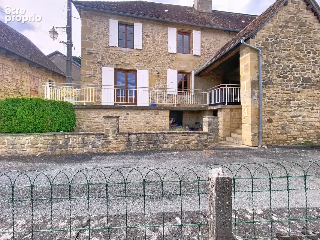 Maison à SAINT-SULPICE-D'EXCIDEUIL