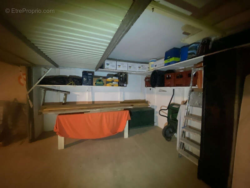 Parking à SAINT-HILAIRE-DE-RIEZ