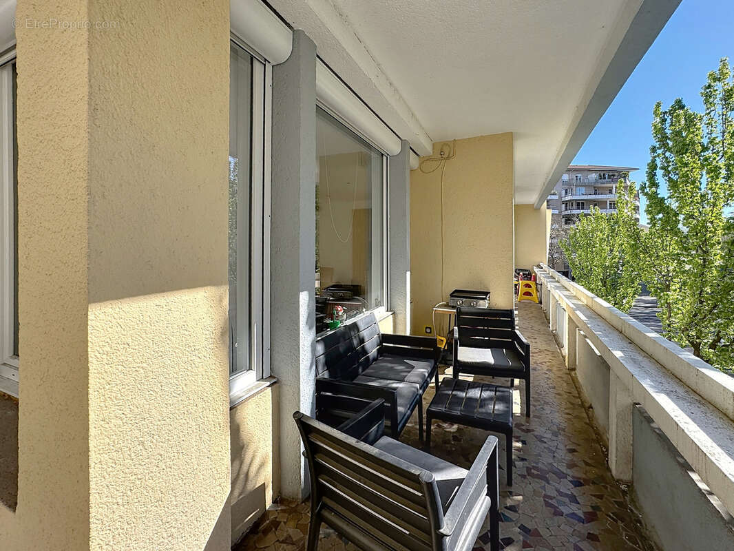 Appartement à SAINT-ETIENNE