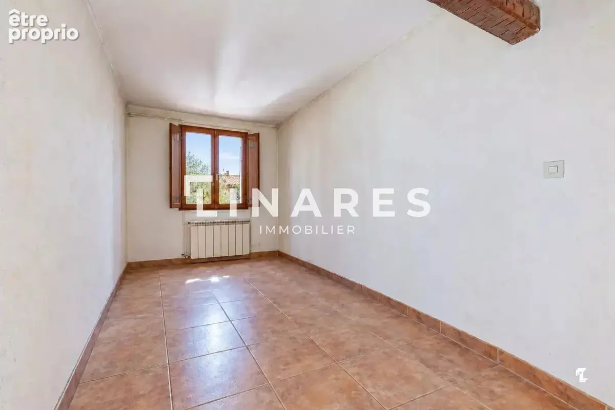 DOUBLE PERSPECTIVE -  Villa T4 de 117 m² + maison de ville T3 de 56 m² – deux places de parking – Jardin – Piscine – 13010 - photo 17