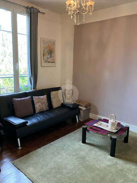 Appartement à SAINT-MAUR-DES-FOSSES