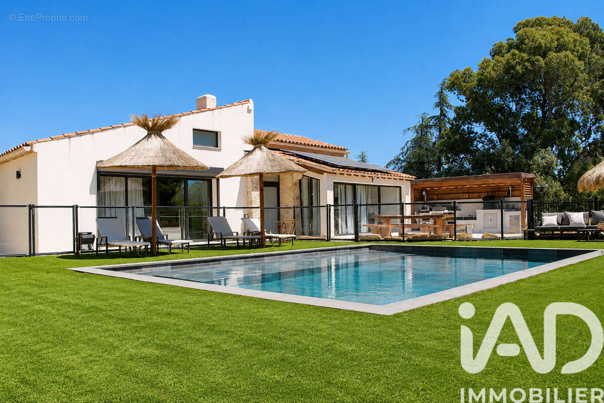 Photo 2 - Maison à LA CADIERE-D'AZUR