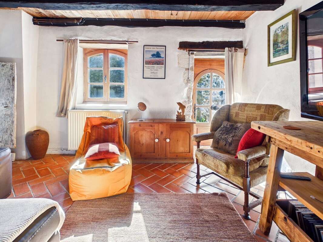 Maison à LA TOUR-BLANCHE