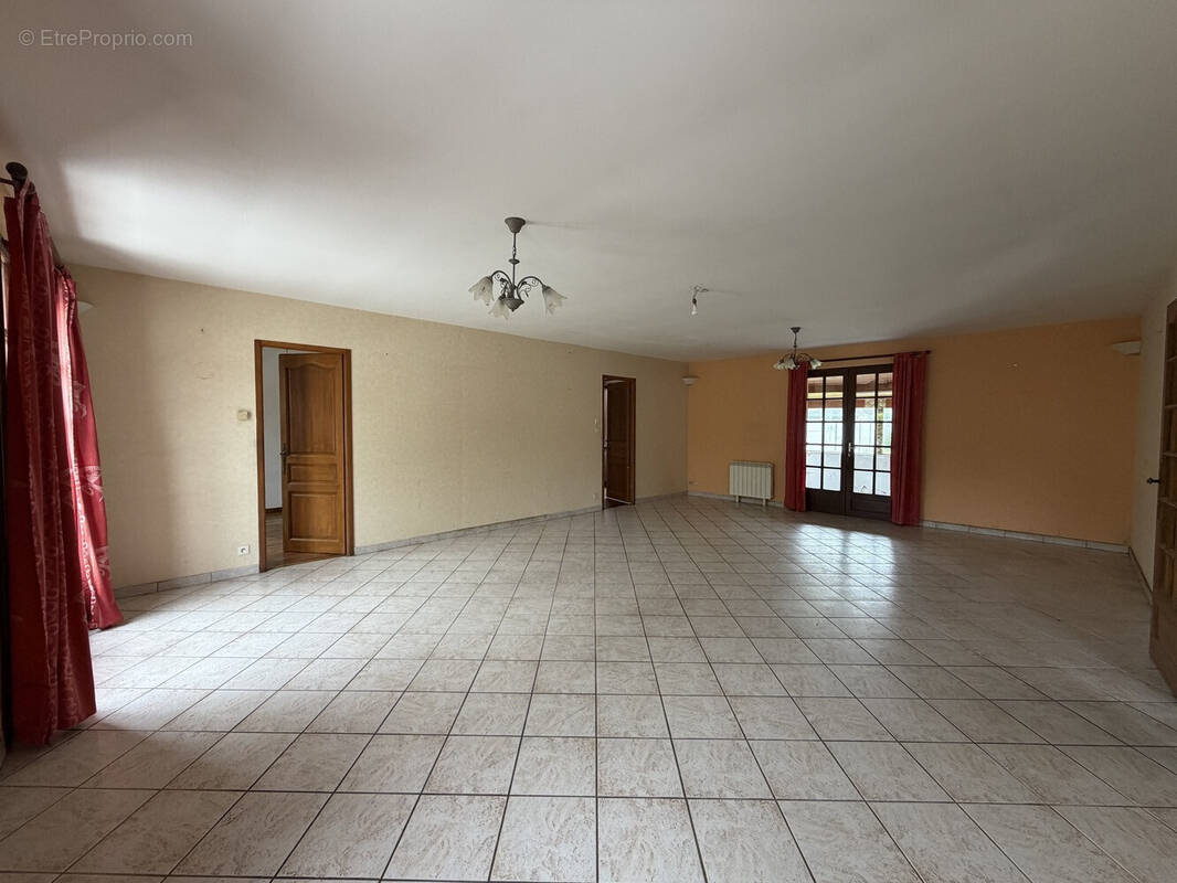 Maison de 90m² 1 - Maison à ETOUY