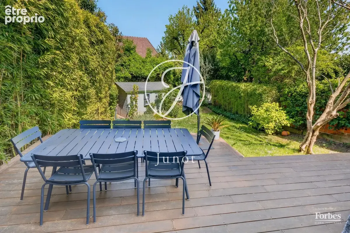 Saint-Cloud - VAL D'OR - Maison 7 pièces - 205.88m² - photo 10