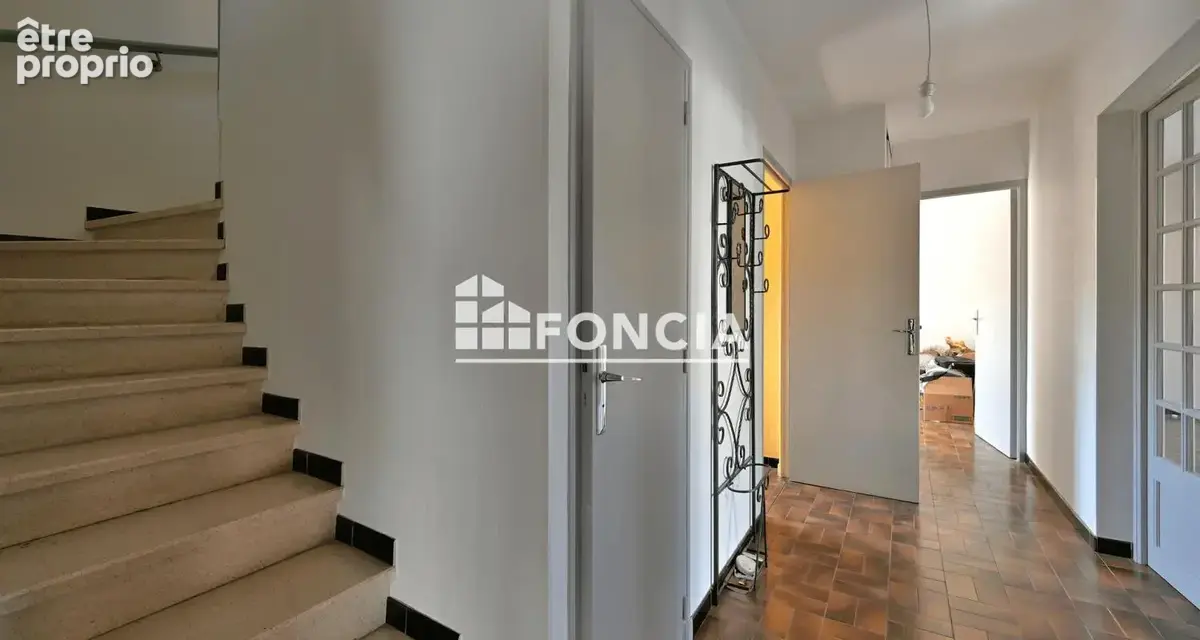 Raphèle ,maison 106 M2 en R+1 comprenant pièce à vivre, cuisine, sdb, 4 chambres, toilette, terrasse ,garage, jardin - photo 10
