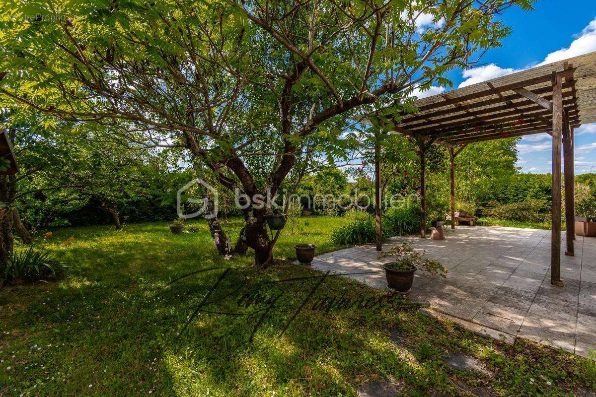 Maison à GREZ-SUR-LOING