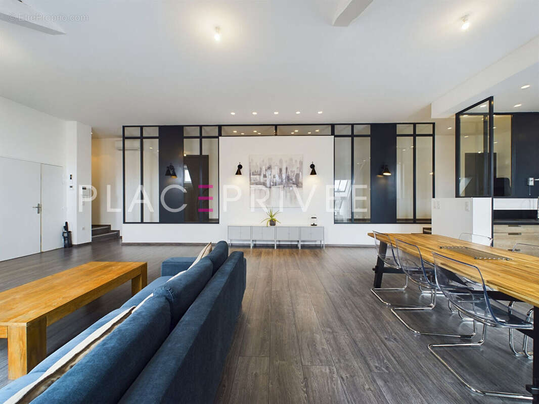 Loft Professionnel Bureaux Ville Vieille - photo 2
