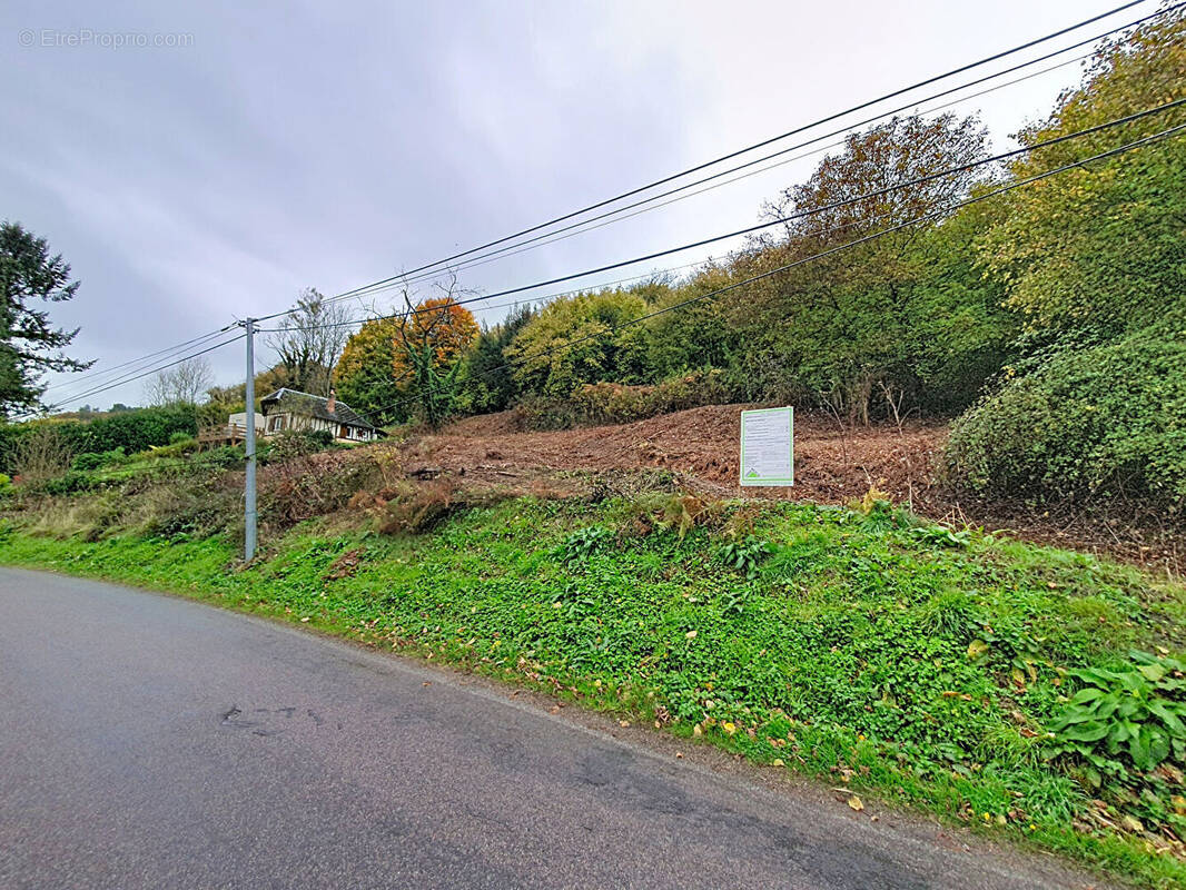 Terrain à CONDE-SUR-RISLE