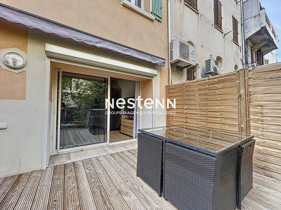 Appartement à VALLAURIS