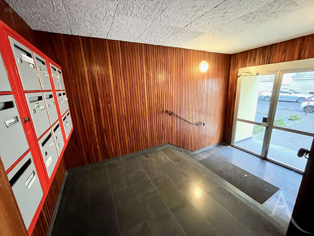 Appartement F3 Metz gare - 2 chambres et cave - photo 13