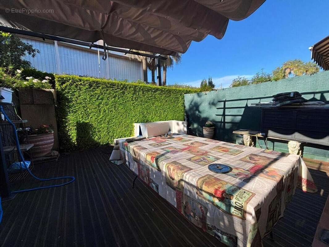 Appartement 27m² à Cros de Cagnes - photo 4