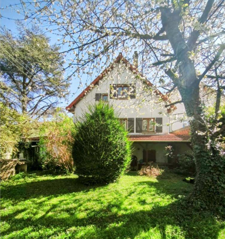 Maison à CHELLES