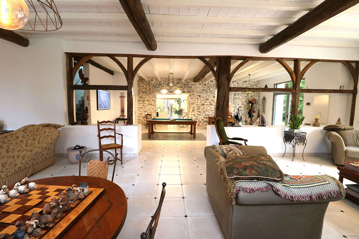 Maison à SAINT-MARTIN-DE-HINX