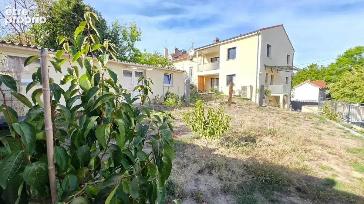 Exclusivite aristide briand /ester maison de type 7 recente avec jardin - t2 locatif et dependance - photo 25
