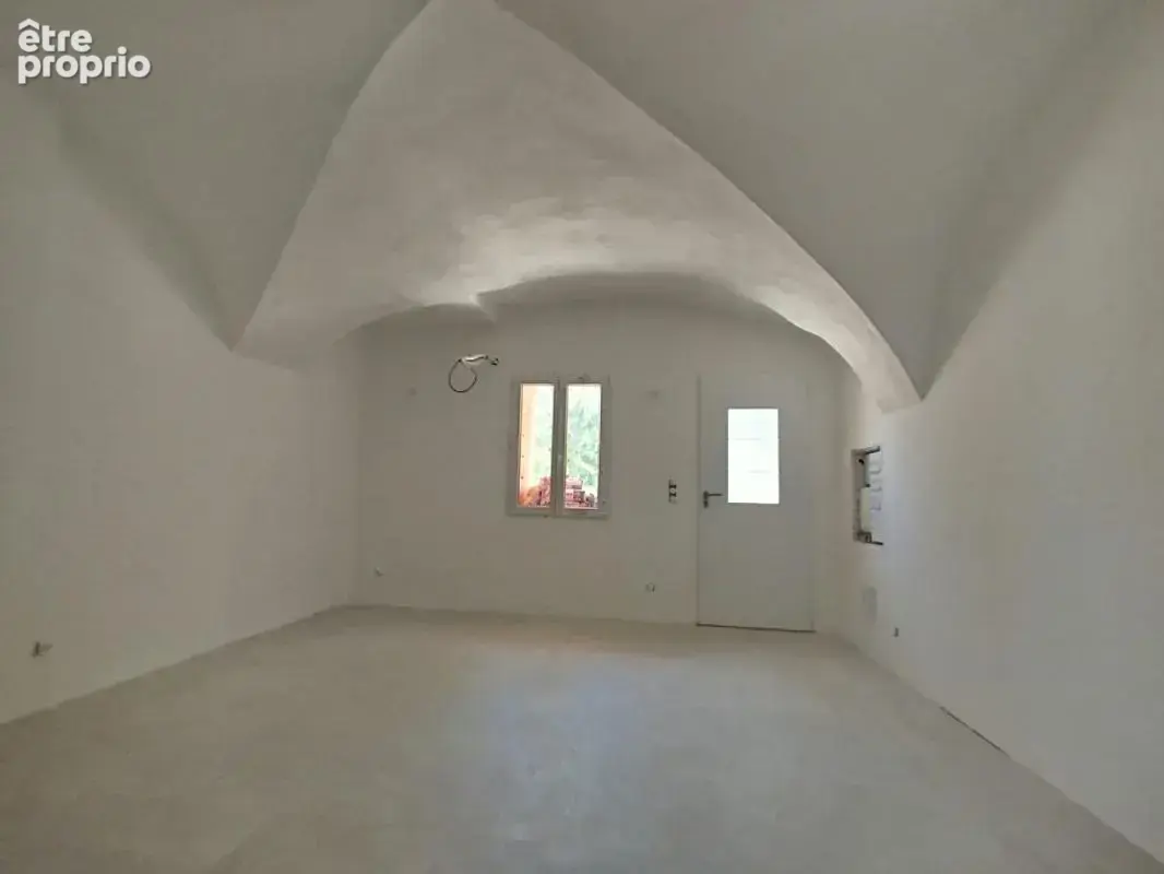 Maison à POURRIERES