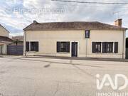 Photo 1 - Maison à VILLE-SAINT-JACQUES
