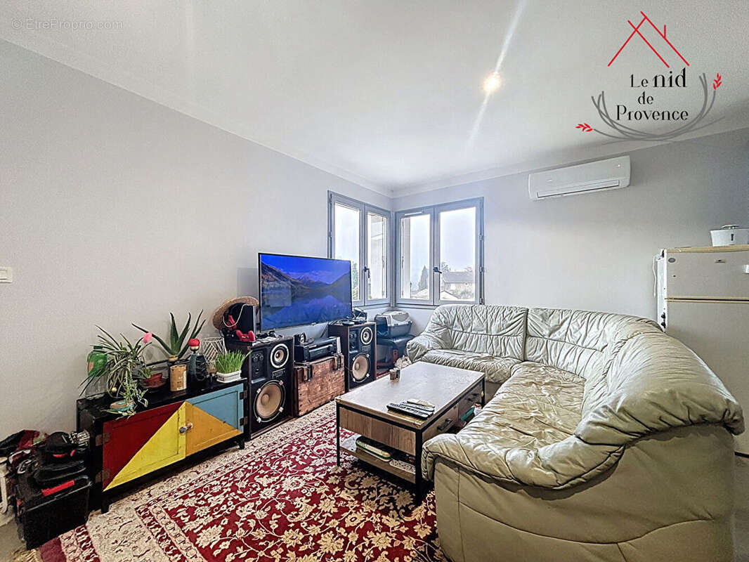 Appartement à SAINT-MARTIN-D'ARDECHE
