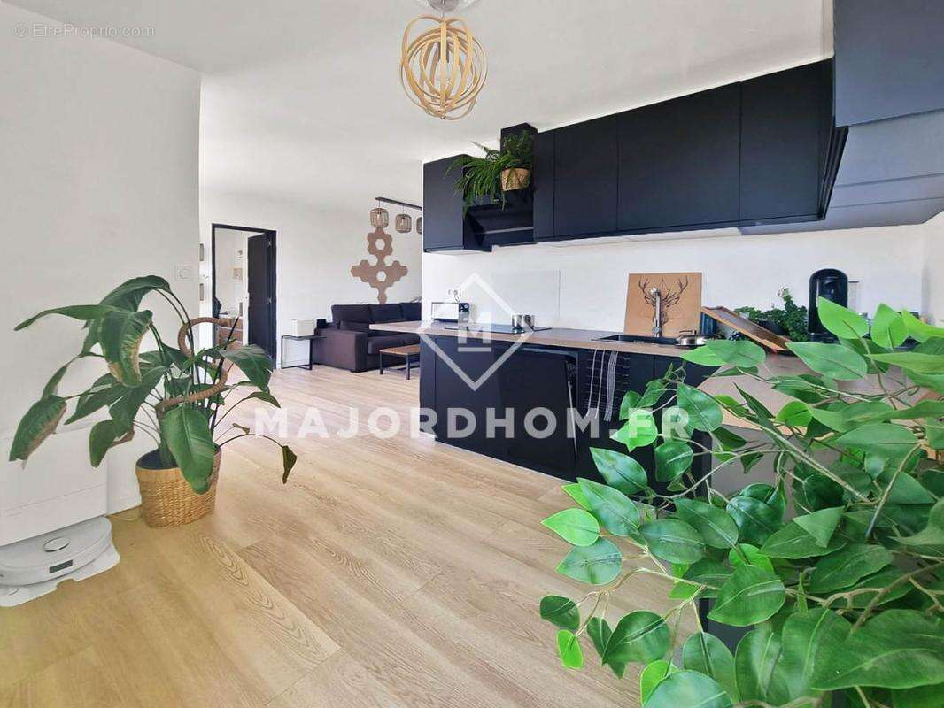 Appartement à MARSEILLE-10E