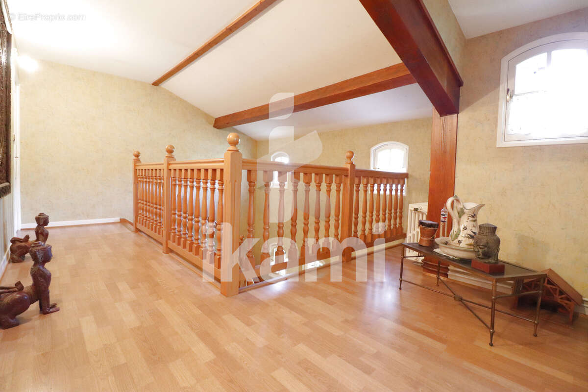 Maison à SALAISE-SUR-SANNE