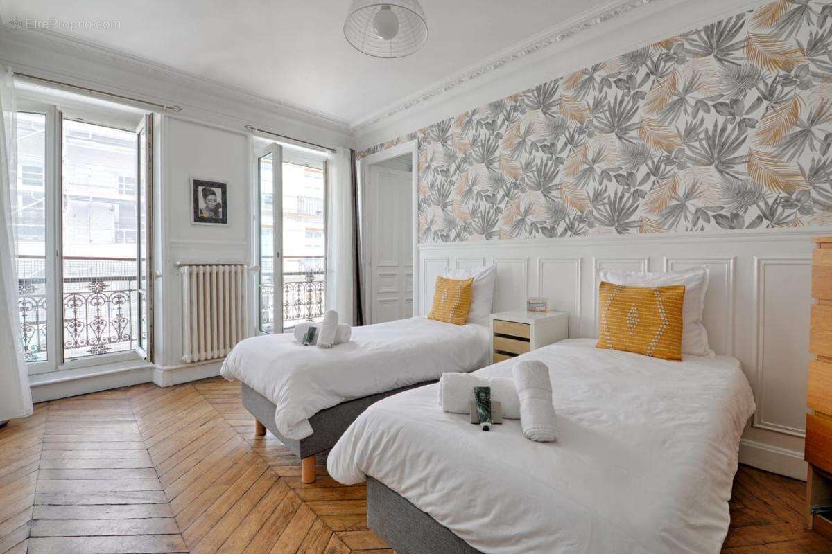 Appartement à PARIS-10E