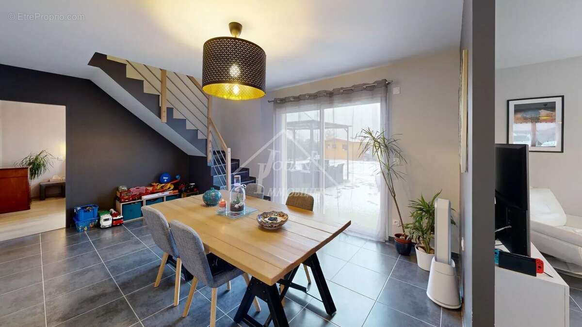 Maison à BROUT-VERNET