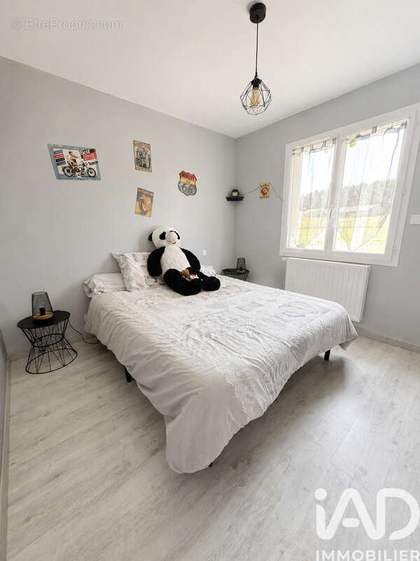 Photo 5