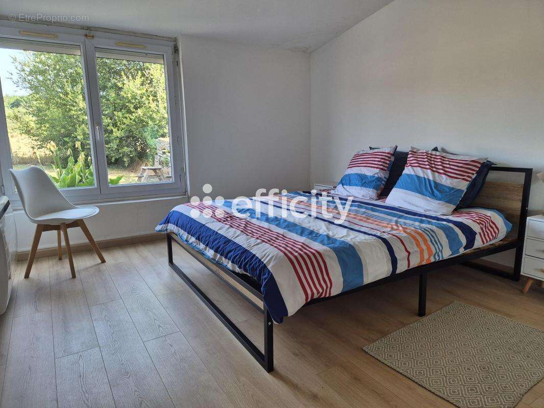 Appartement à DHUIZON