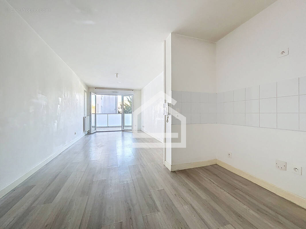 Appartement à VILLENAVE-D'ORNON