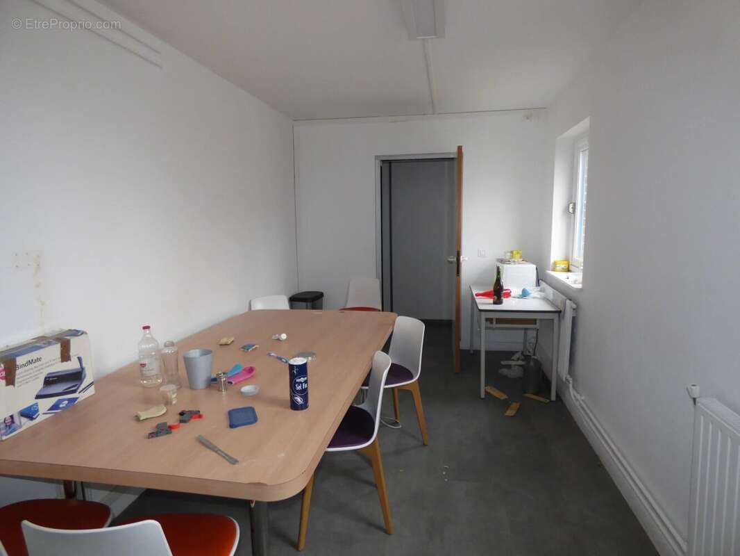 Commerce à COURCOURONNES