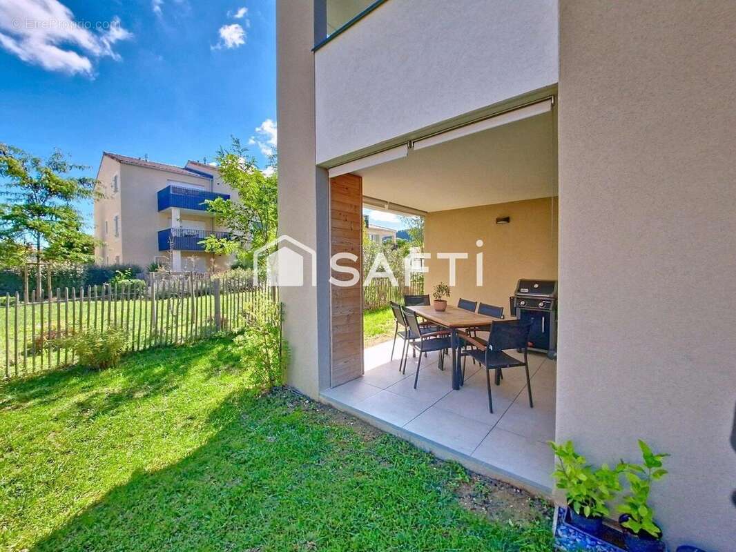 Photo 2 - Appartement à LE PUY-SAINTE-REPARADE