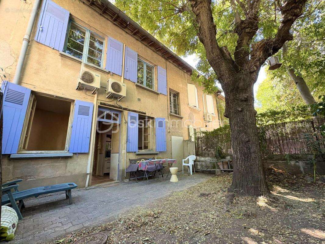 Maison à NIMES