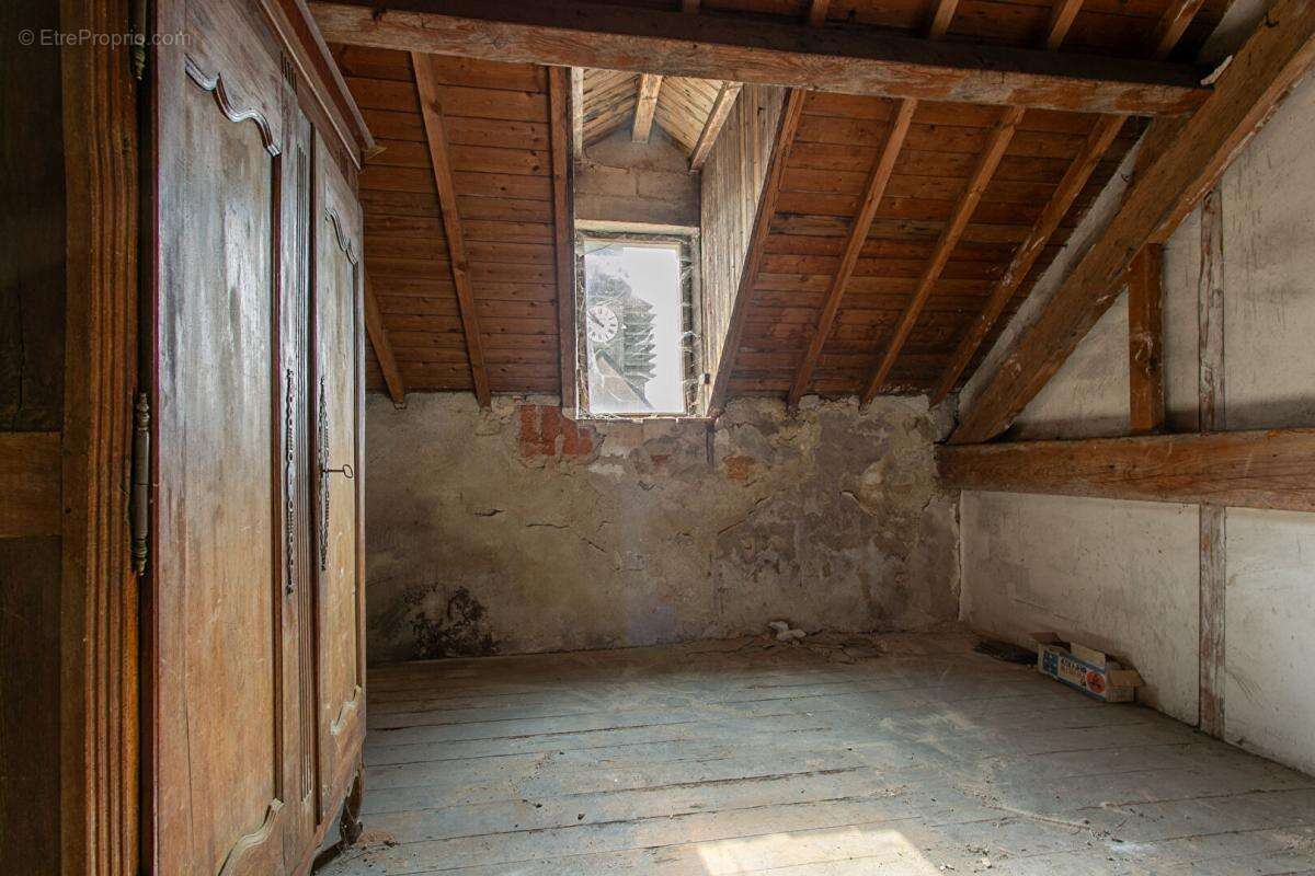Maison La Chapelle Heulin Centre 9 P . 5 Chs . 216 M² . T 565 M² . Dépendances . Caves - photo 14