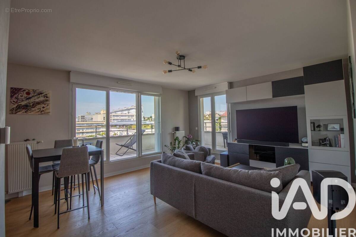 Photo 1 - Appartement à RUEIL-MALMAISON
