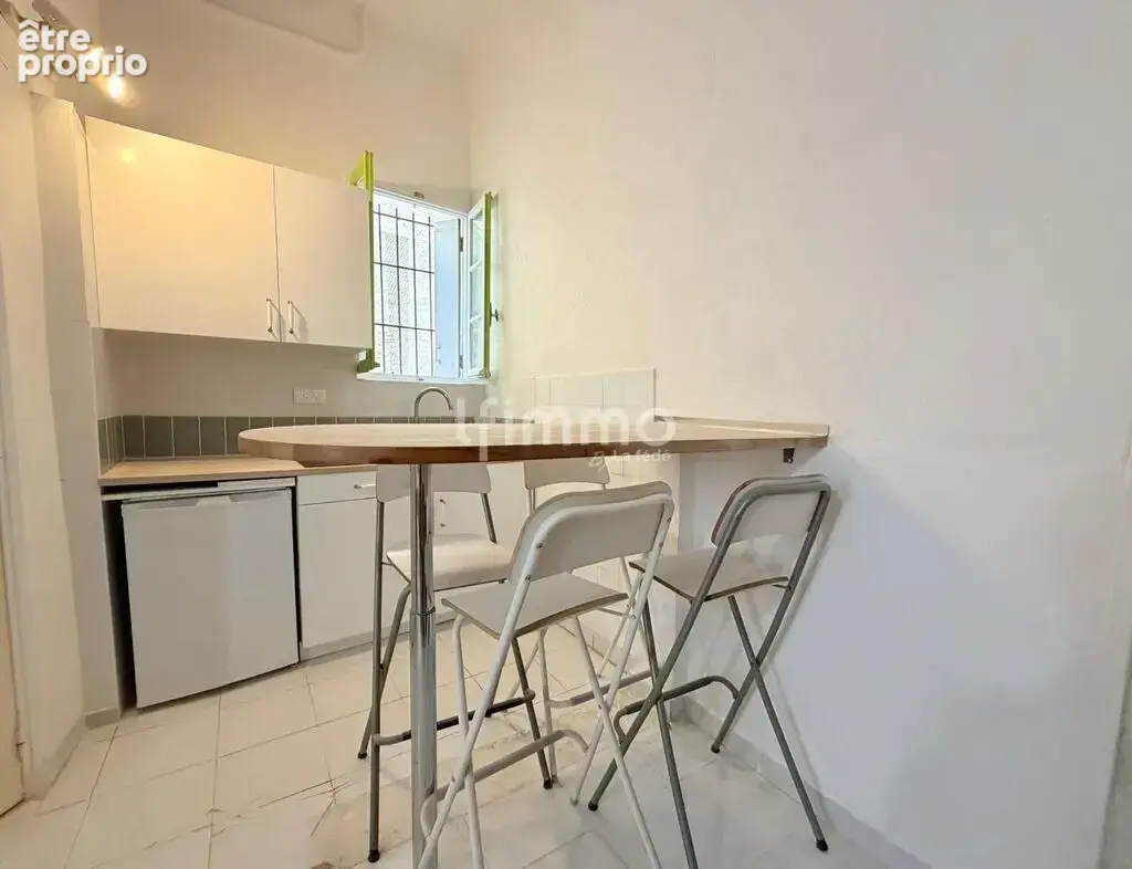 Studio 22 m² Montpellier centre, grande hauteur sous plafond - photo 2