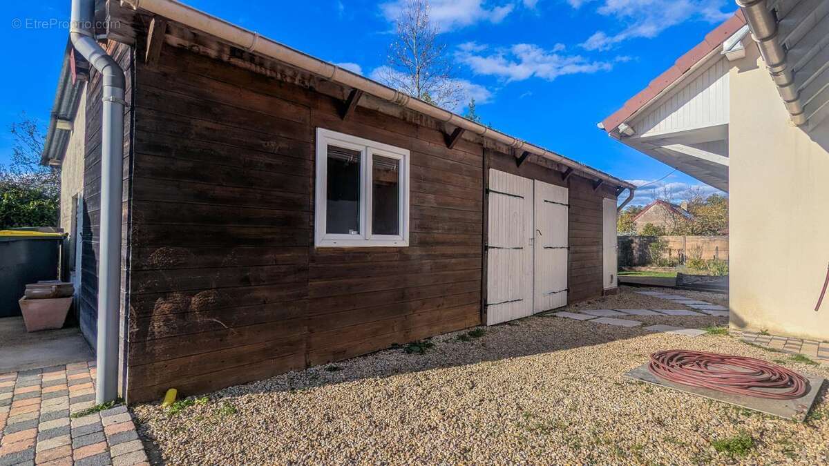 Maison à BAUDRIERES