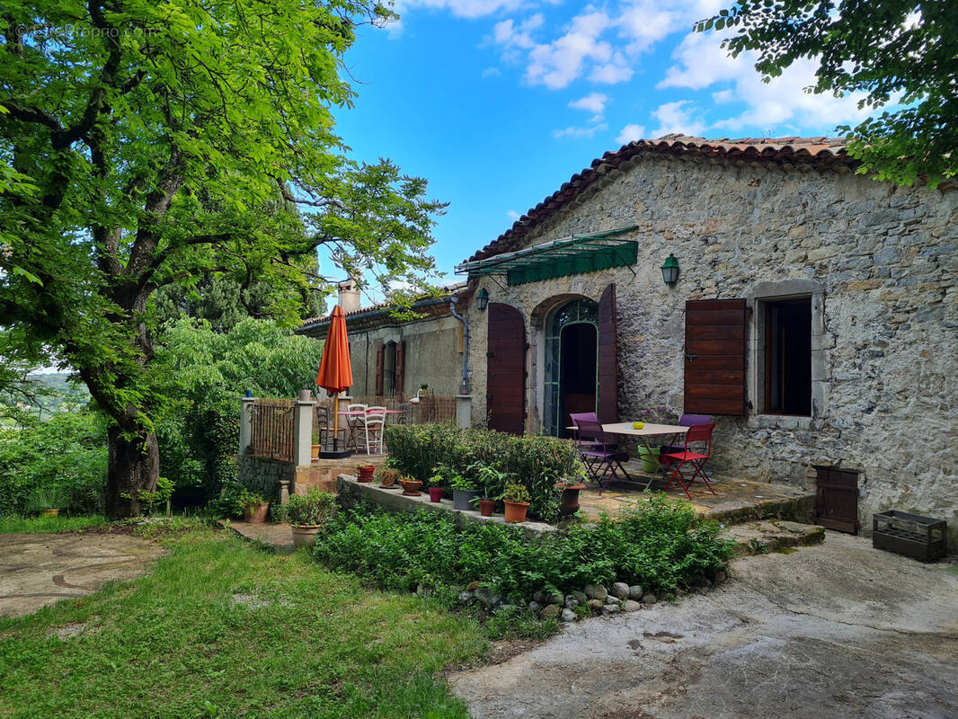 Maison à BOISSET-ET-GAUJAC
