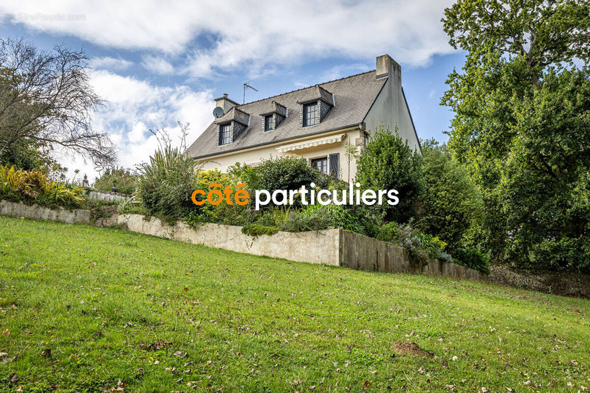 Maison à SAINT-CARNE