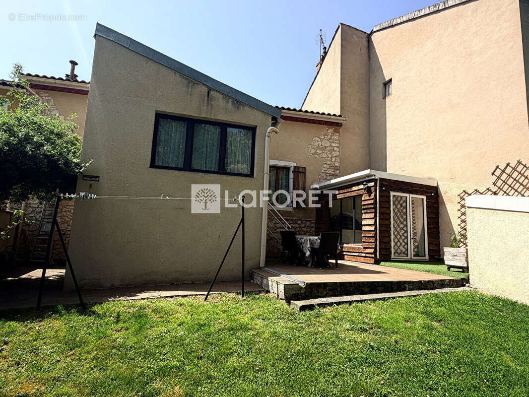 Maison 90 m² à Carmaux  - photo 11
