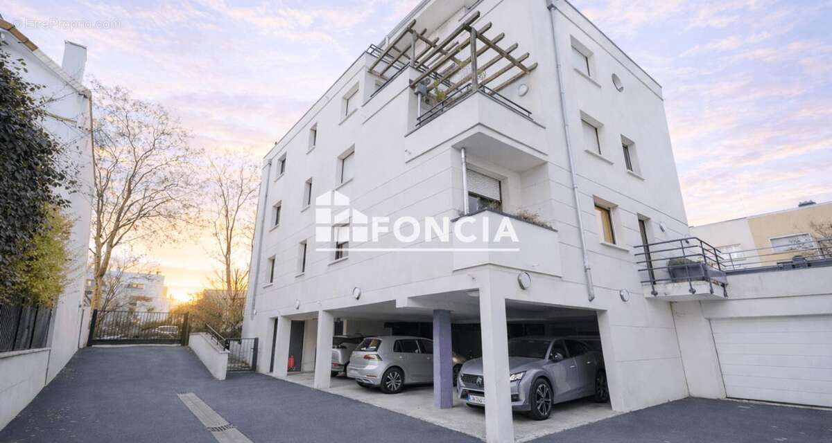 Appartement à RUEIL-MALMAISON