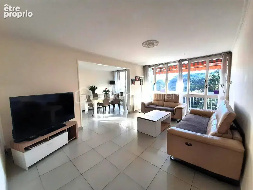 Appartement t5  avec grand balcon - photo 3