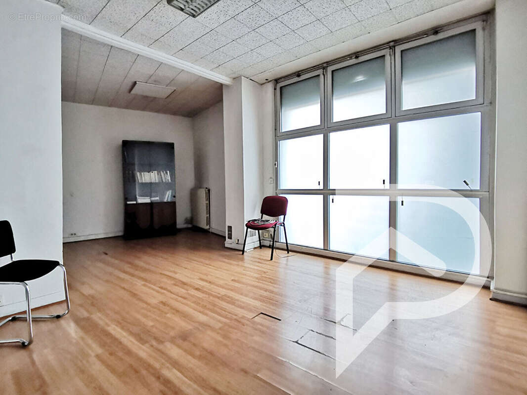 Commerce à VITRY-SUR-SEINE