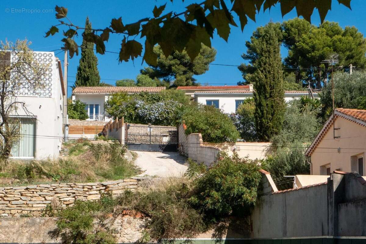 Photo 4 - Terrain à OLLIOULES