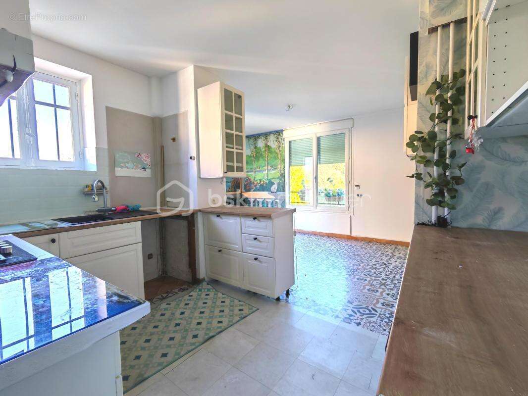 Maison à SAINT-PIERRE-LES-NEMOURS