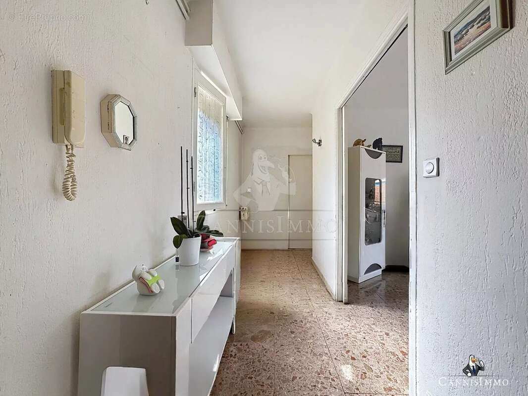 Appartement à LE CANNET