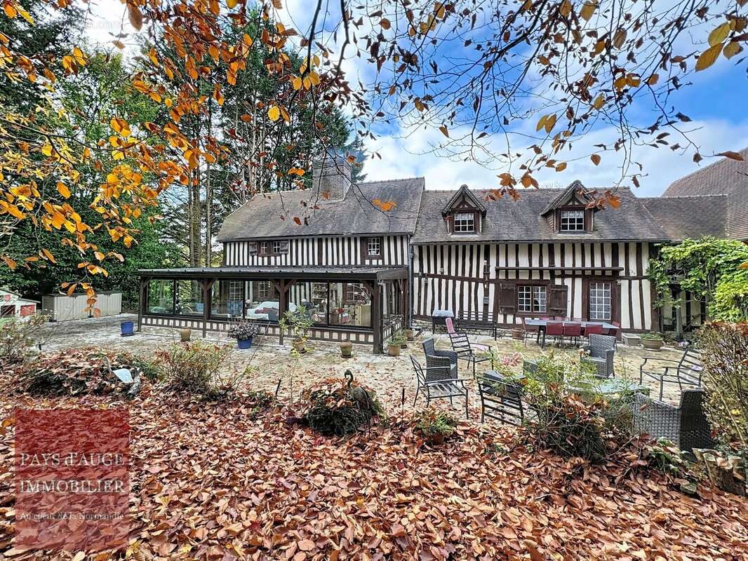 Maison à SAINT-GERMAIN-DE-LIVET