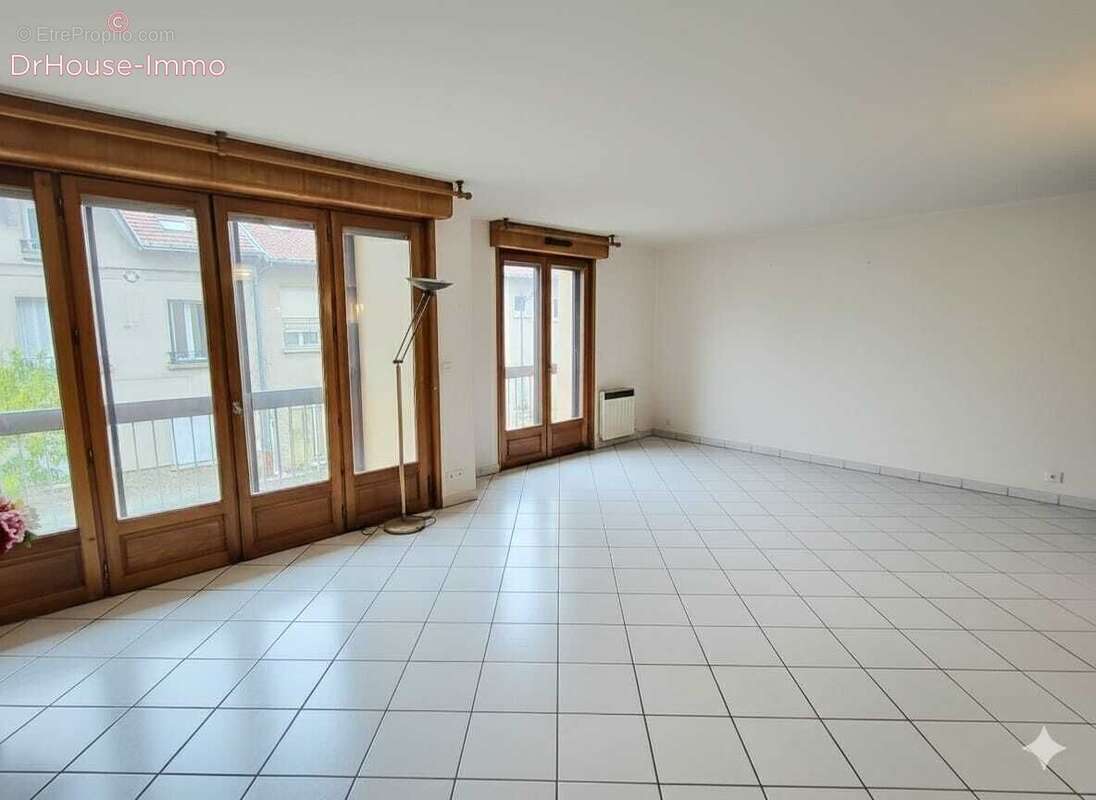 Appartement à ESPALY-SAINT-MARCEL