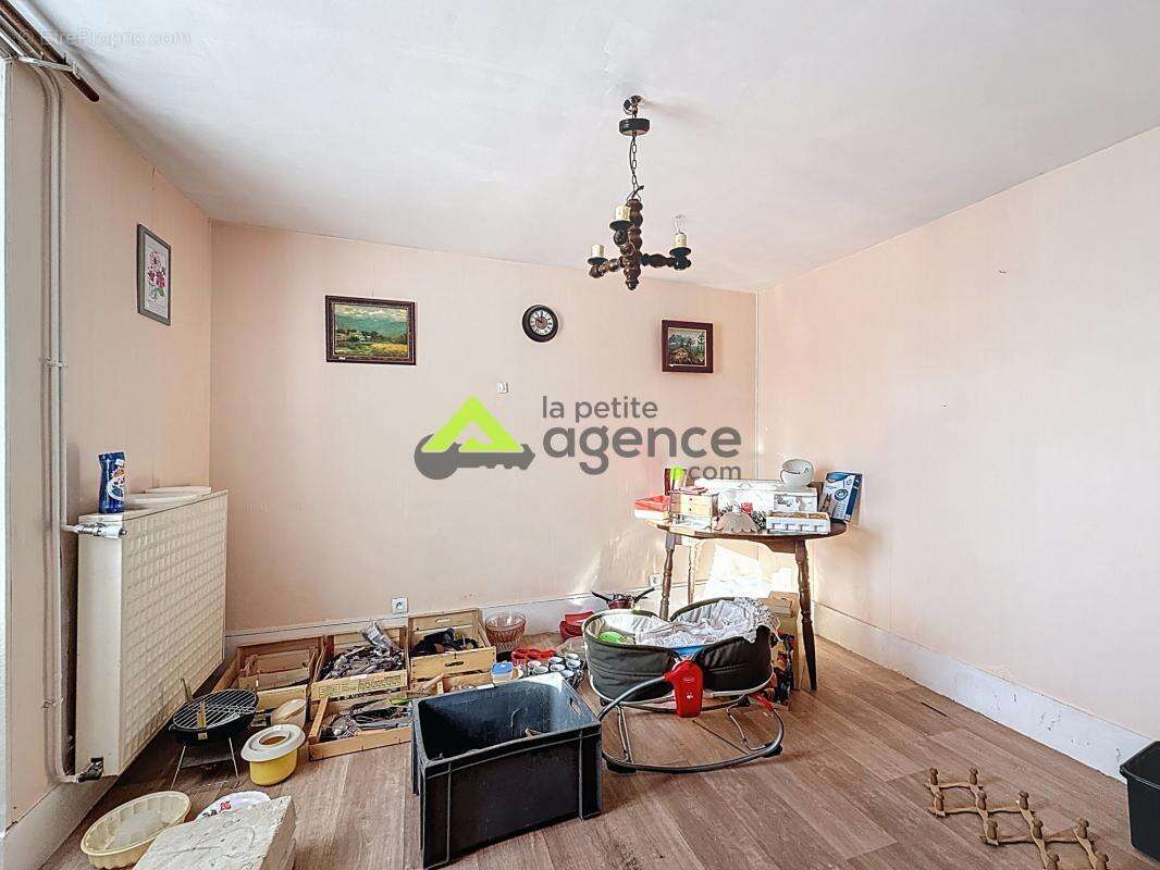 Maison à SAINT-VAURY